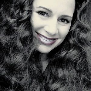 Meet your Posher, Buffy